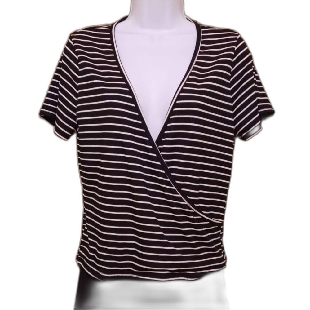 Youth In Revolt Womens Medium Black and White Striped Lowcut Short Sleeve Shirt